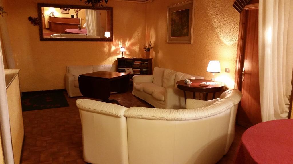 Hotel Villa Maria Luigia Фраскати Екстериор снимка