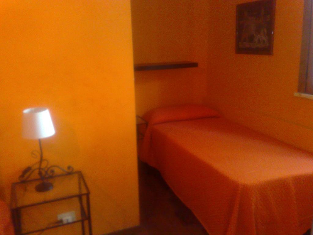 Hotel Villa Maria Luigia Фраскати Стая снимка