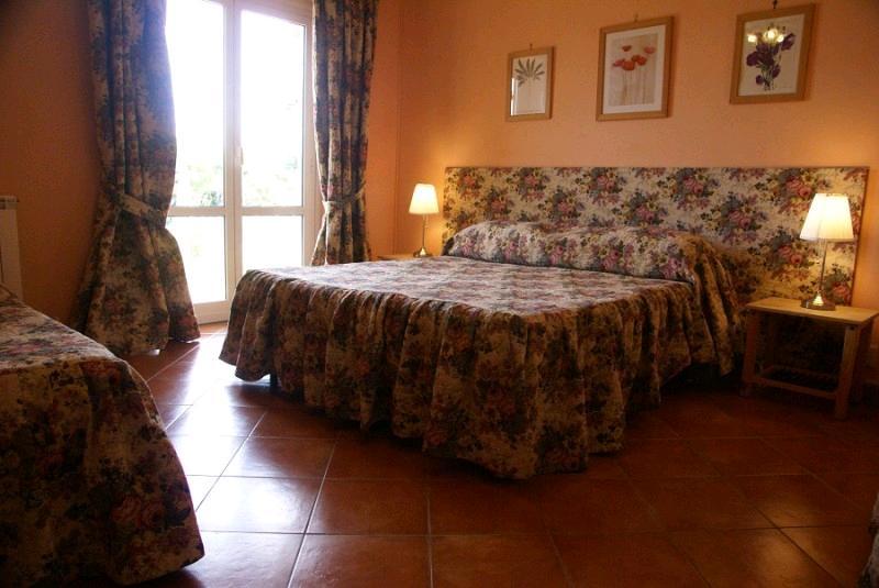 Hotel Villa Maria Luigia Фраскати Стая снимка